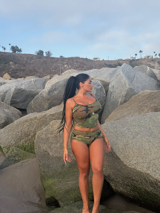 CAMO TOP