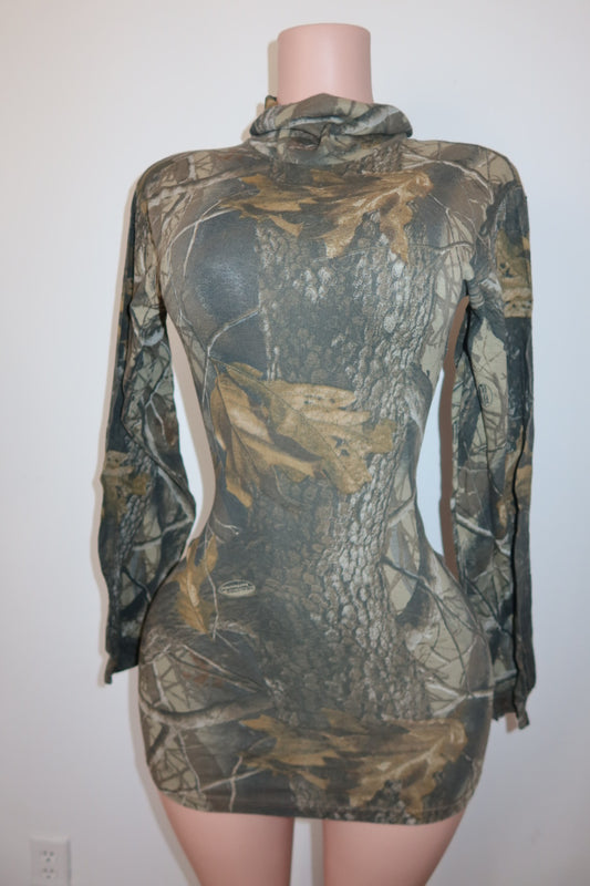 TURTLE NECK REAL TREE