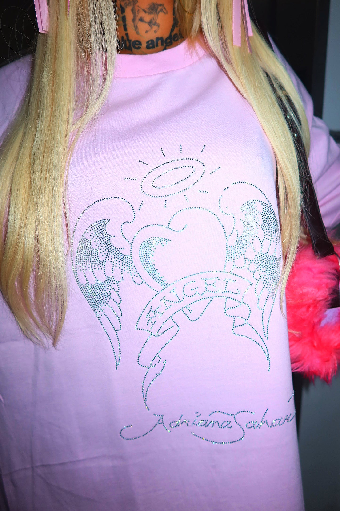 ANGEL MERCH - Adriana Sahar