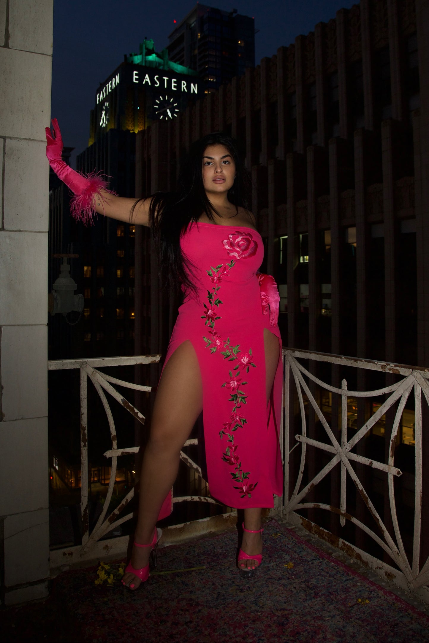 ANNA NICOLE - Adriana Sahar